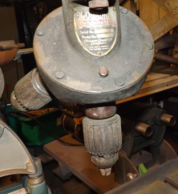 3-3/4" x 17" WALKER TURNER ... RADIAL DRILL